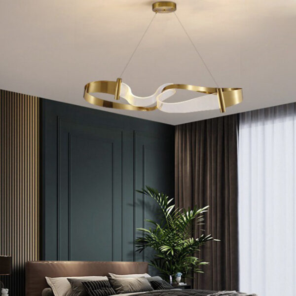 Creative Streamer Chandelier - Image 2
